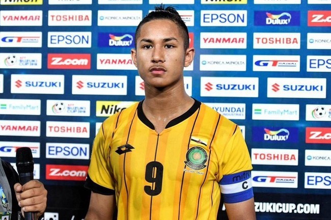 Một trong những gương mặt đình đám của đội tuyển Brunei đang gây được sự chú ý chính là chàng cầu thủ Hoàng tử mang tên Faiq Bolkiah.