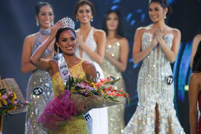 Michele Gumabao đăng quang Hoa hậu Hoàn cầu Philippines 2018.