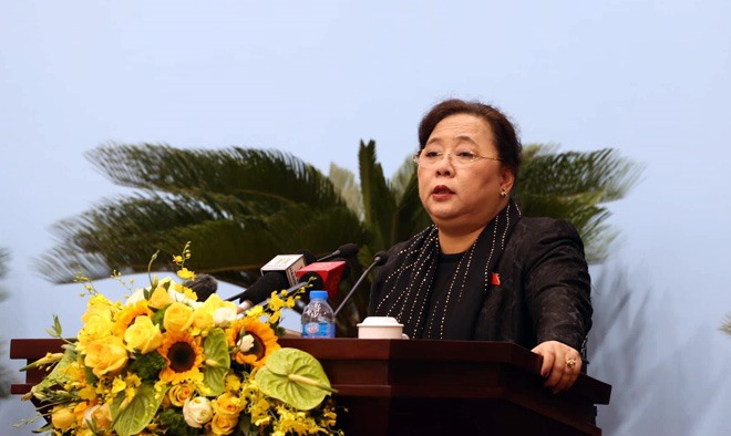 Chủ tịch HĐND thành phố Nguyễn Thị Bích Ngọc phát biểu khai mạc phiên giải trình.