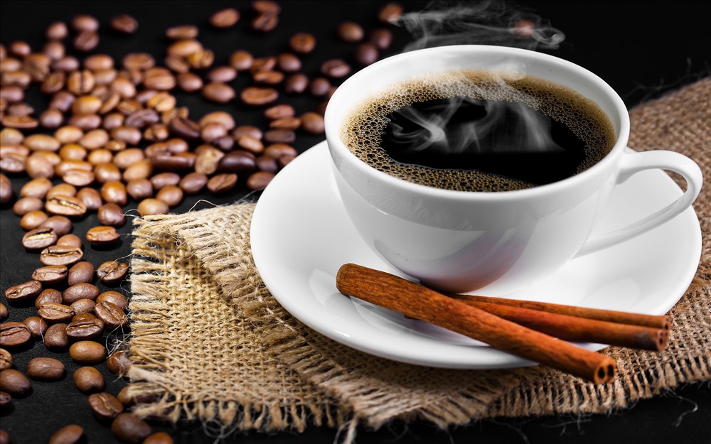 Cà phê sẽ dẫn đến tình trạng cao huyết áp và có thể khiến bạn trở nên lo lắng, stress