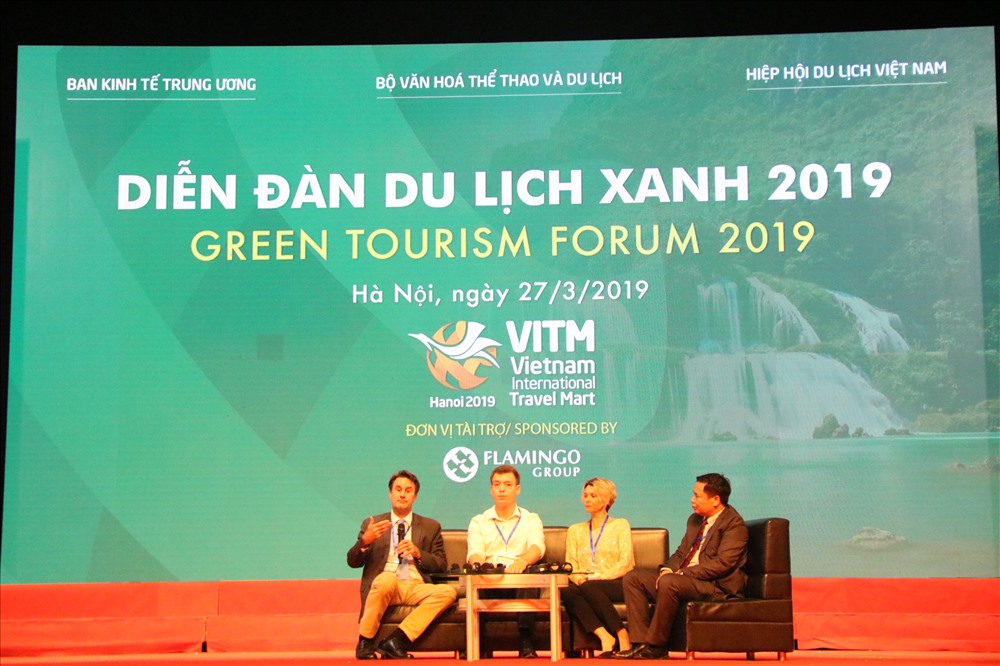 Các diễn giả tham gia Diễn đàn Du lịch xanh 2019.