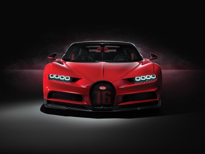 Bugatti Chiron là siêu xe thể thao kế nhiệm Bugatti Veyron được thiết kế và phát triển bởi tập đoàn Volkswagen. Mẫu xe này ra đời vào năm 2016 tại triển lãm  Geneva Motor Show 2016. 