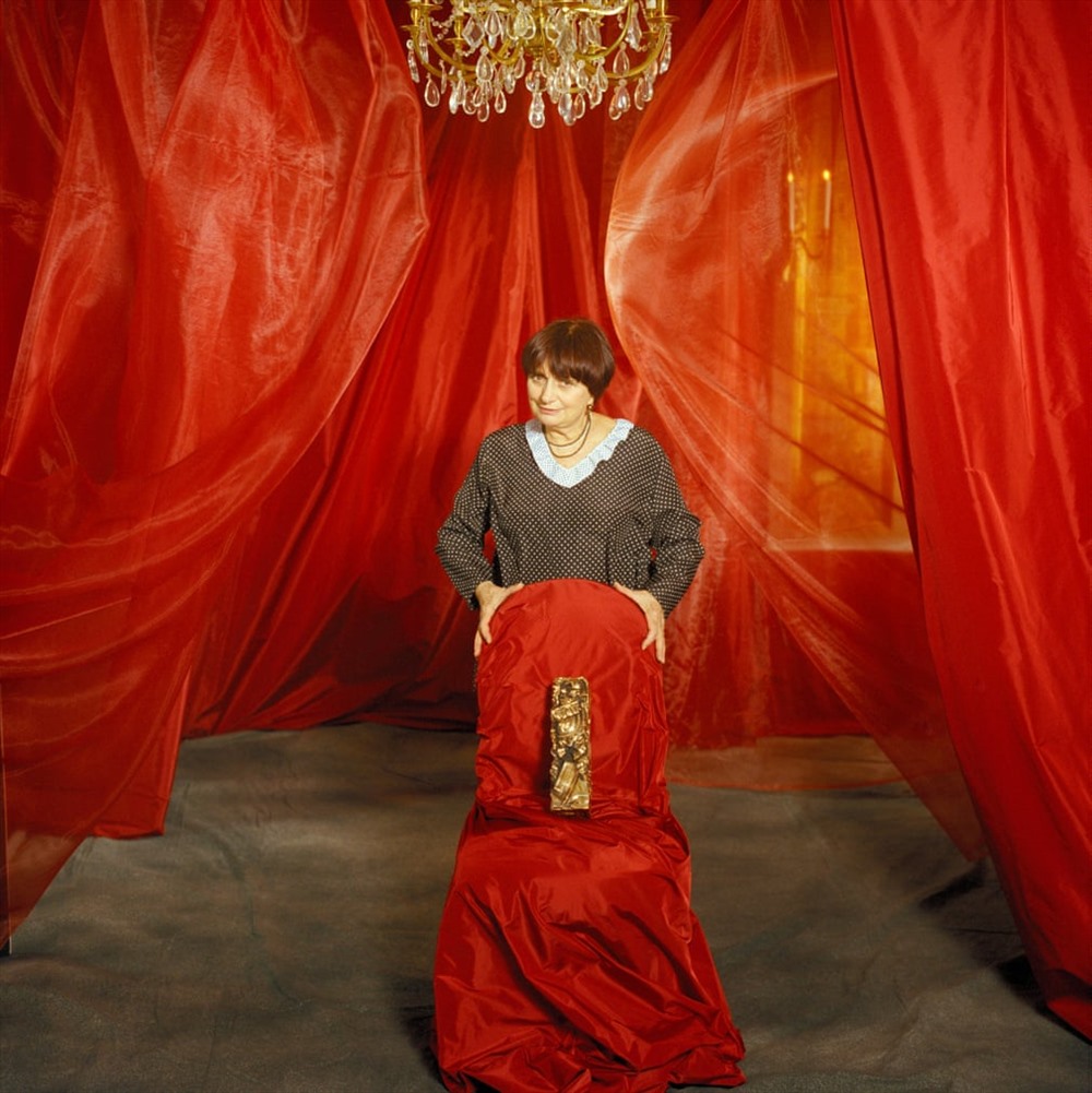 Varda thắng giải César (giải thưởng điện ảnh danh dự của Pháp) năm 2001. Ảnh Getty Images