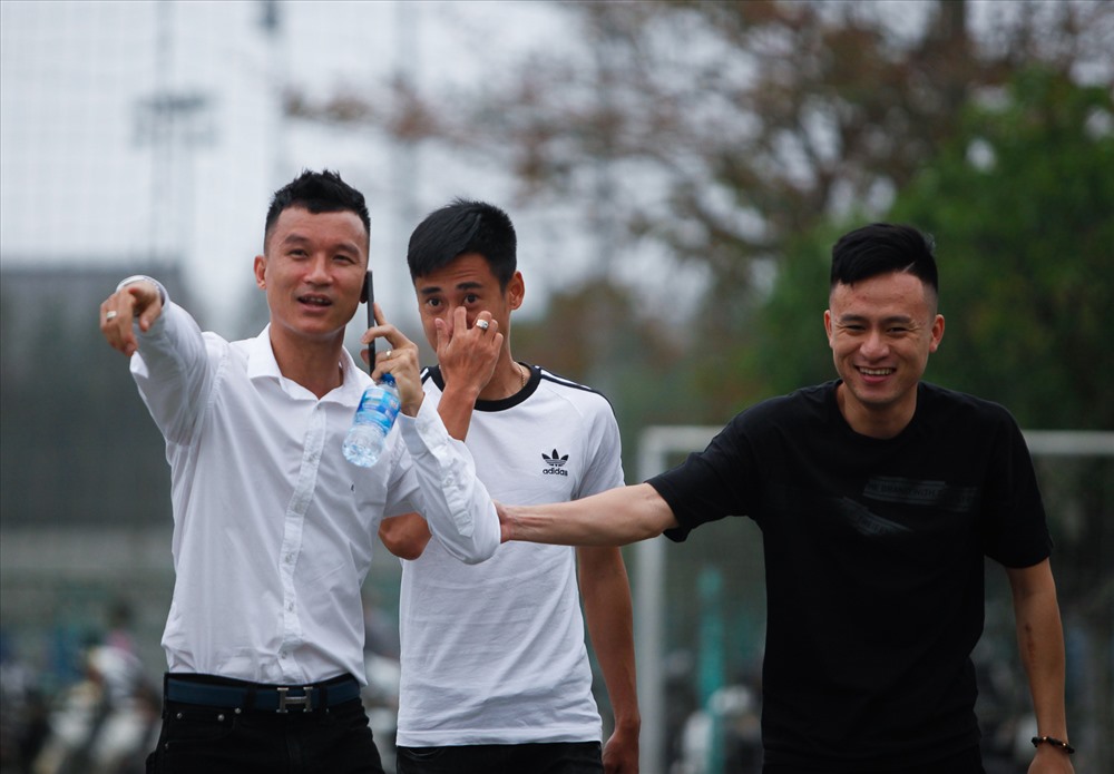 Giống như nhiều tuyển thủ quốc gia khác, sau sự nghiệp cầu thủ, Mai Tiến Thành đã học bằng huấn luyện viên AFC và mở trung tâm bóng đá cộng đồng cho riêng mình. 