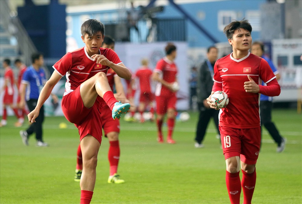 Quang Hải chỉ có thể tập trung cùng U23 Việt Nam trong hai ngày rồi trở lại Hà Nội FC. Ảnh Hữu Phạm