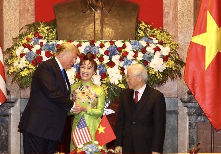 Vietjet ký hợp đồng chính thức mua 100 tàu bay của Tập đoàn Boeing trước sự chứng kiến của Tổng bí thư, Chủ tịch nước Nguyễn Phú Trọng và Tổng thống Mỹ Donald Trump