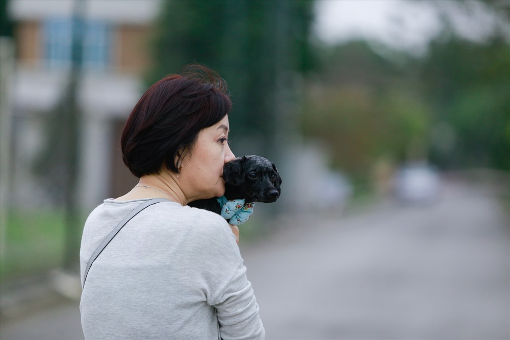 Bà Choi Song-a cùng chú chó cưng là “những người bạn” đặc biệt của ông Park. 
