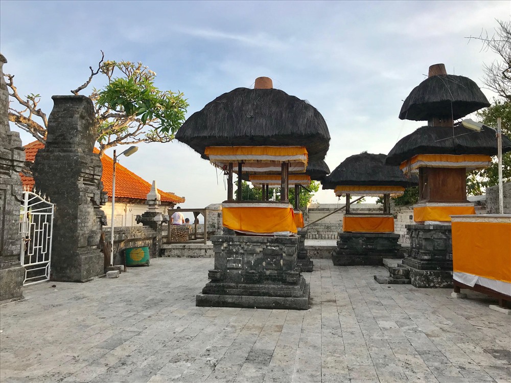 Một trong những ngôi đền nổi tiếng ở Bali. Ảnh: H.V.M