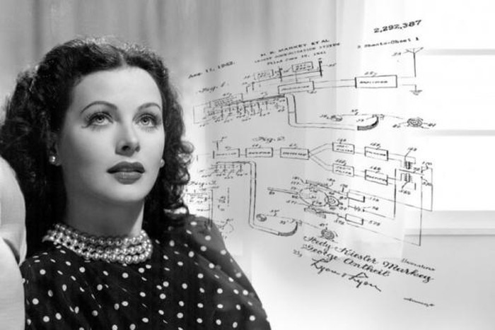 Hedy Lamarr được mệnh danh là “Người phụ nữ đẹp nhất thế giới“, bà còn là người đứng đằng sau công nghệ mạng không dây Wifi.  Bà là một diễn viên nổi tiếng với các vai diễn thành công vang dội trên màn ảnh rộng Hollywood. Đồng thời, bà còn là người phụ nữ cực kỳ thông minh.