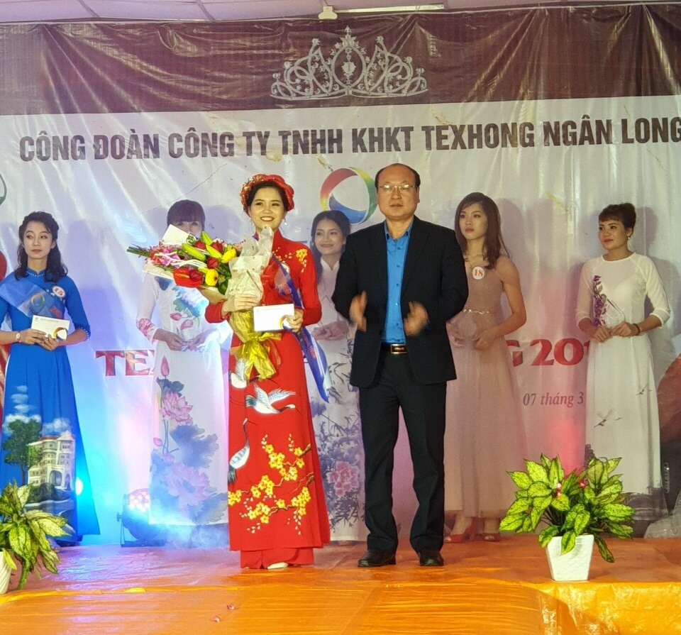 Thí sinh Nguyễn Thị Ngọc Huyên đoạt giải Á khôi 1. Ảnh: N.H