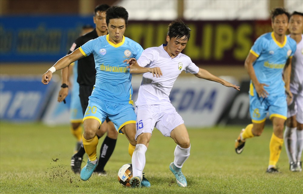 S. Khánh Hòa là đại diện V.League duy nhất ở vòng đấu này chịu thất bại trước đội bóng hạng dưới là An Giang. Ảnh: VPF