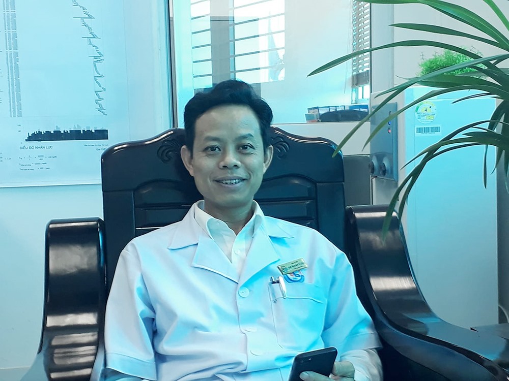 Bác sĩ chuyên khoa I Đỗ Văn Dũng, Phó Giám đốc Bệnh viện Nhi tỉnh Thái Bình .