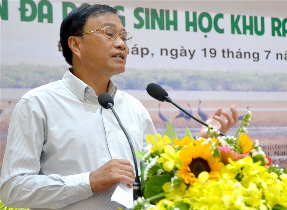 Ông Nguyễn Văn Dương phát biểu tại Hội nghị khoa học về khu Ramsar Tràm Chim. Ảnh: Lục Tùng