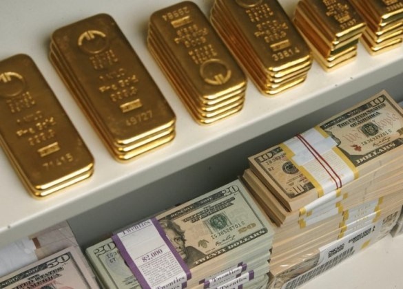 Giá vàng hôm nay 13.4: Vàng trong nước tăng, thế giới bất ngờ giảm sâu