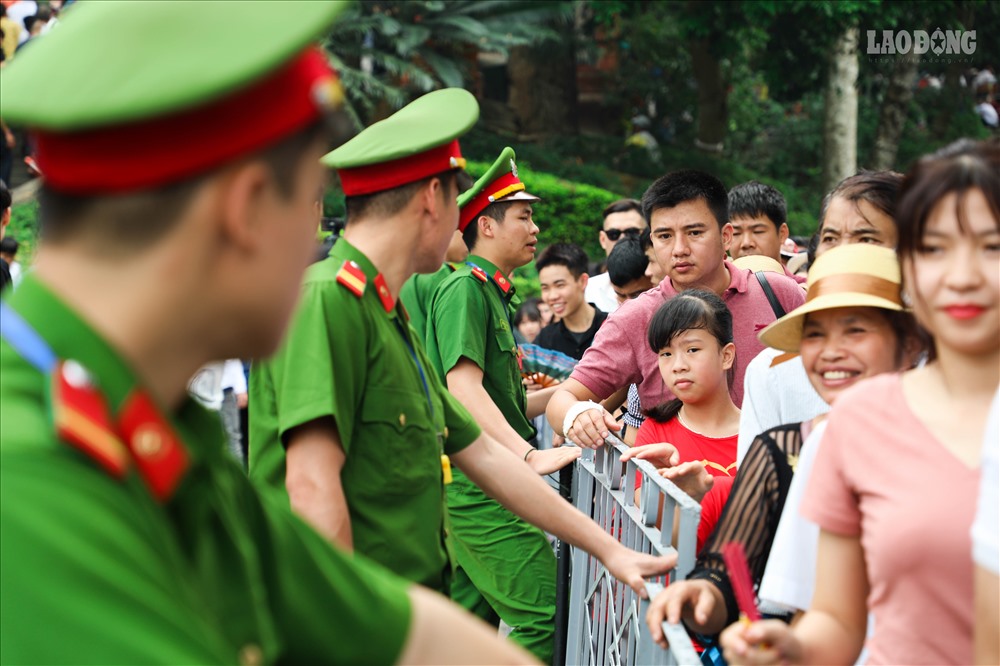 Việc phân luồng đã mang lại hiệu quả, tránh cảnh “vỡ trận” như đã từng xảy ra nhiều năm về trước.