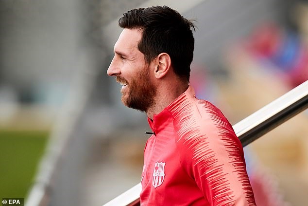 Messi vẫn là ngôi sao số 1 nhưng điều đó dường như không được anh thể hiện tại các trận đấu thuộc vòng tứ kết Champions League. 12 trận đấu liên tiếp và 2200 ngày là quãng thời gian El Puga không thể nổ súng ở bất cứ trận tứ kết nào. Một thống kê đáng báo động cho Barcelona. Ảnh: EPA.