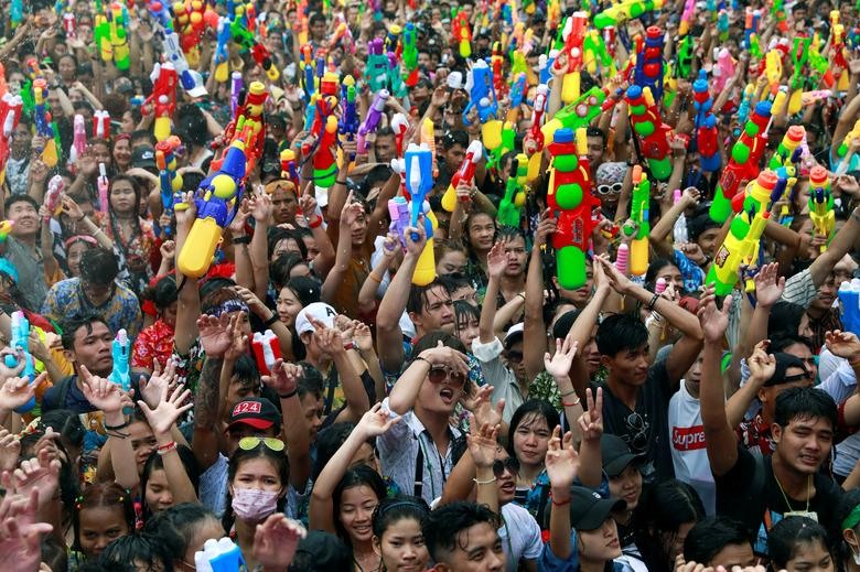 Songkran - hay còn gọi là Lễ hội té nước - được coi là Tết cổ truyền của người dân Thái Lan để chào đón năm mới.