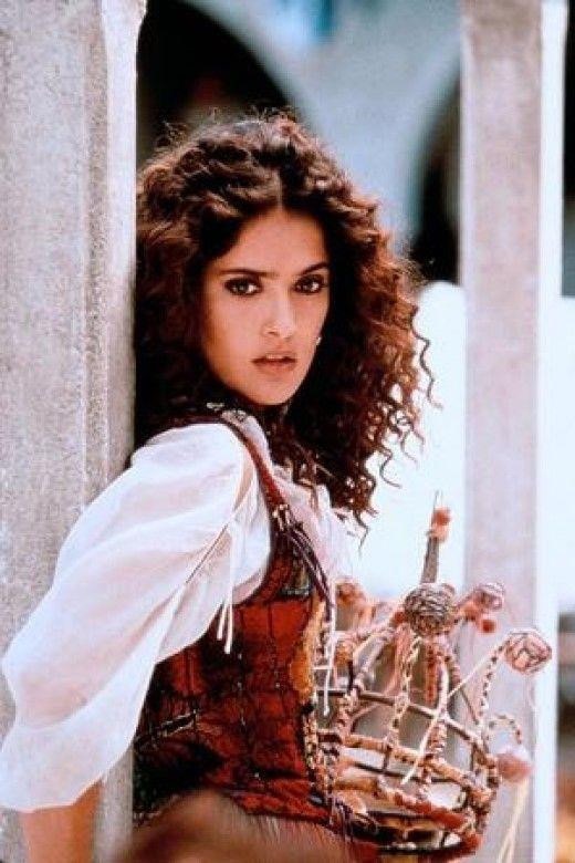 Phim Thằng gù (The Hunchback, 1997) là bản phim lấy cảm hứng từ tiểu thuyết Nhà thờ Đức Bà Paris, do đạo diễn Peter Medak thực hiện. Mỹ nhân nổi tiếng Salma Hayek, người Mexico, thủ vai Esmeralda. Năm đó cô 31 tuổi.