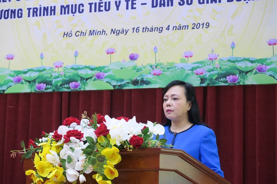 Bộ trưởng Bộ Y tế Nguyễn Thị Kim Tiến phát biểu tại Hội nghị