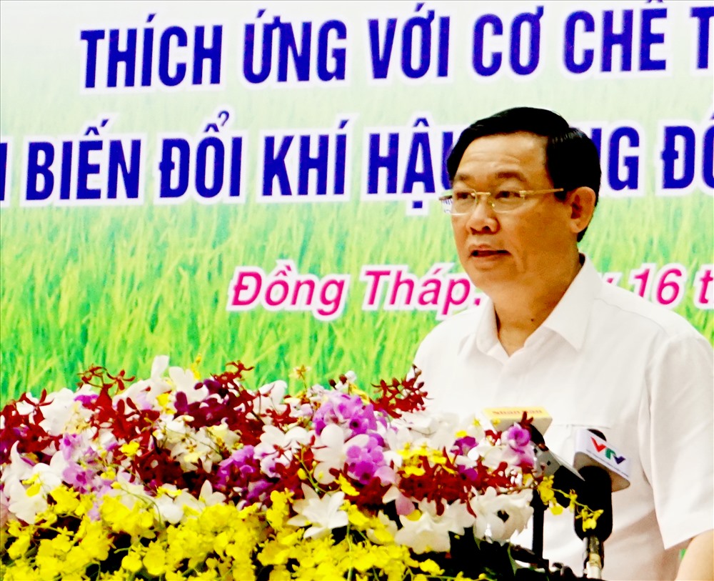 Phó Thủ tướng Vương Đình Huệ dự Diễn đàn. Ảnh: LT