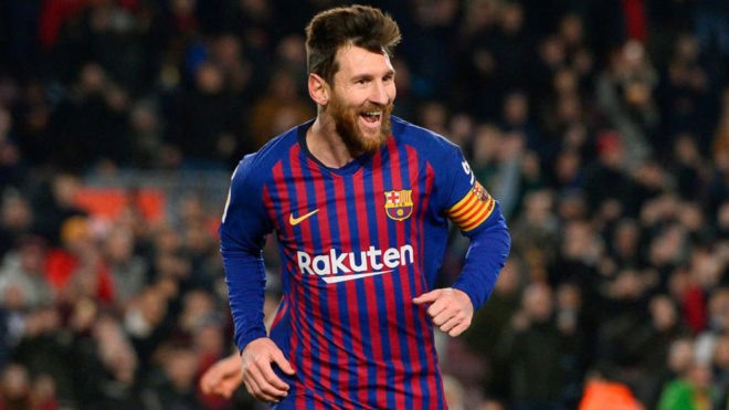 Messi một lần nữa sắm vai hung thần kết liễu Quỷ đỏ. Ảnh AFP.