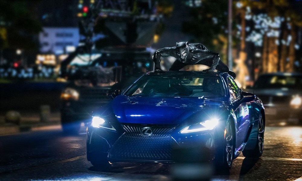 Chiếc coupe hạng sang của Lexus xuất hiện cùng T'Challa trong bom tấn Black Panther. Trong phim, chiếc Lexus LC được điều khiển từ xa bởi em gái của T'Challa.