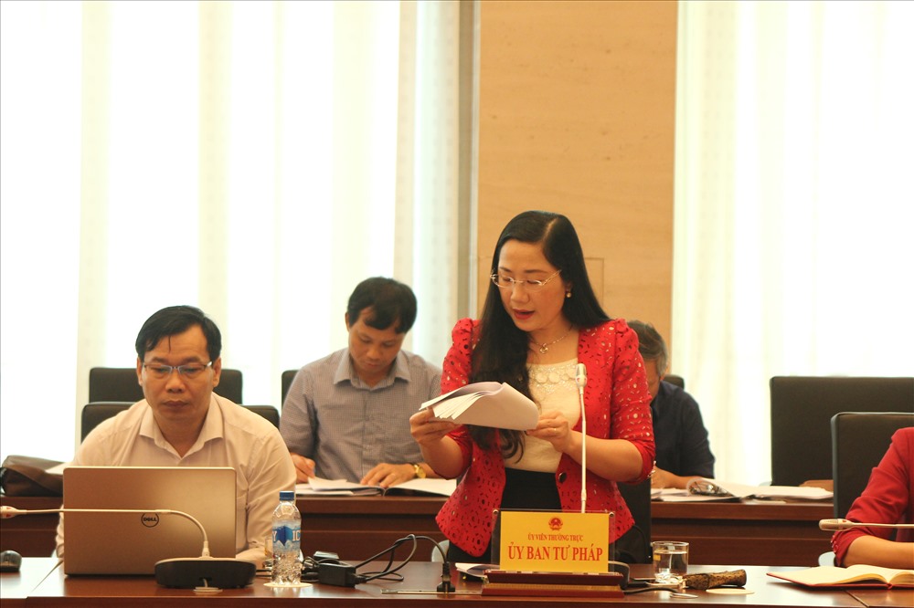 Ủy viên thường trực Ủy ban Tư pháp Nguyễn Thị Thủy 