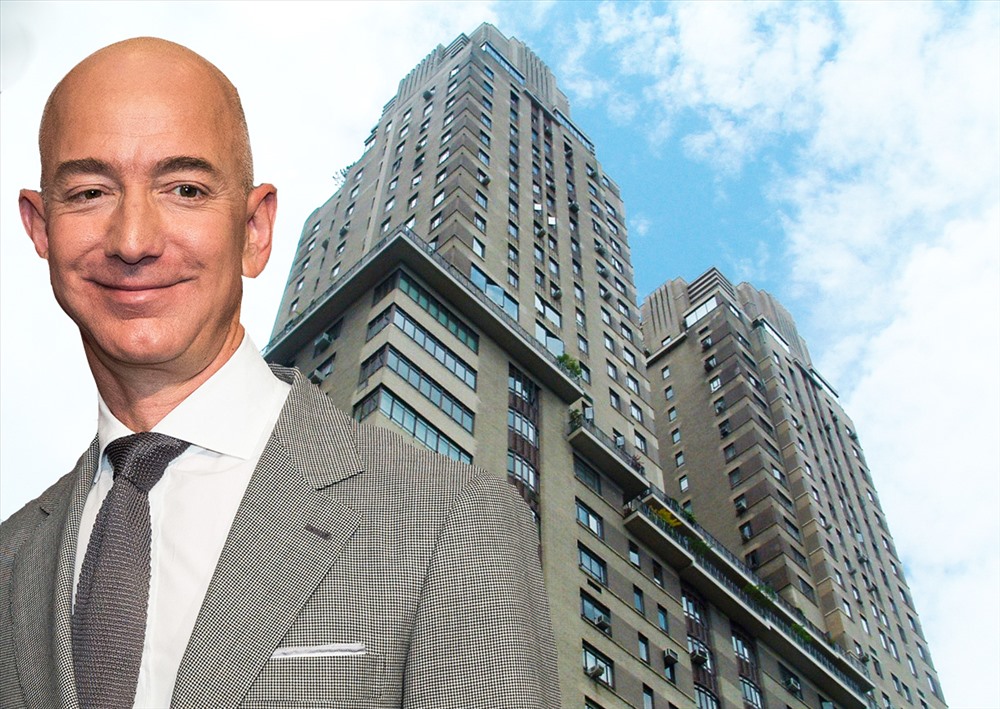 Năm 1999, CEO Amazon bỏ 7,65 triệu USD mua 3 căn hộ trong tòa nhà The Century, 1 công trình 32 tầng được xây dựng vào năm 1931 và nằm ngay cạnh Central Park, ở khu Manhattan, thành phố New York. Năm 2012, người giàu nhất hành tinh chi thêm 5,3 triệu USD để sở hữu thêm 1 căn hộ nơi đây. Ảnh: 6sqft