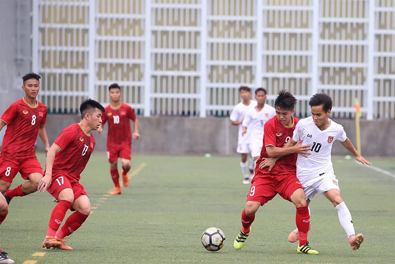 U18 Việt Nam và U18 Myanmar bất phân thắng bại sau khi cầm hòa nhau tỉ số 0-0. 