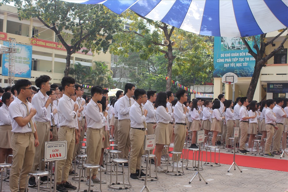 Học sinh Trường THPT Phan Huy Chú tham dự Lễ phát động. Ảnh PV.
