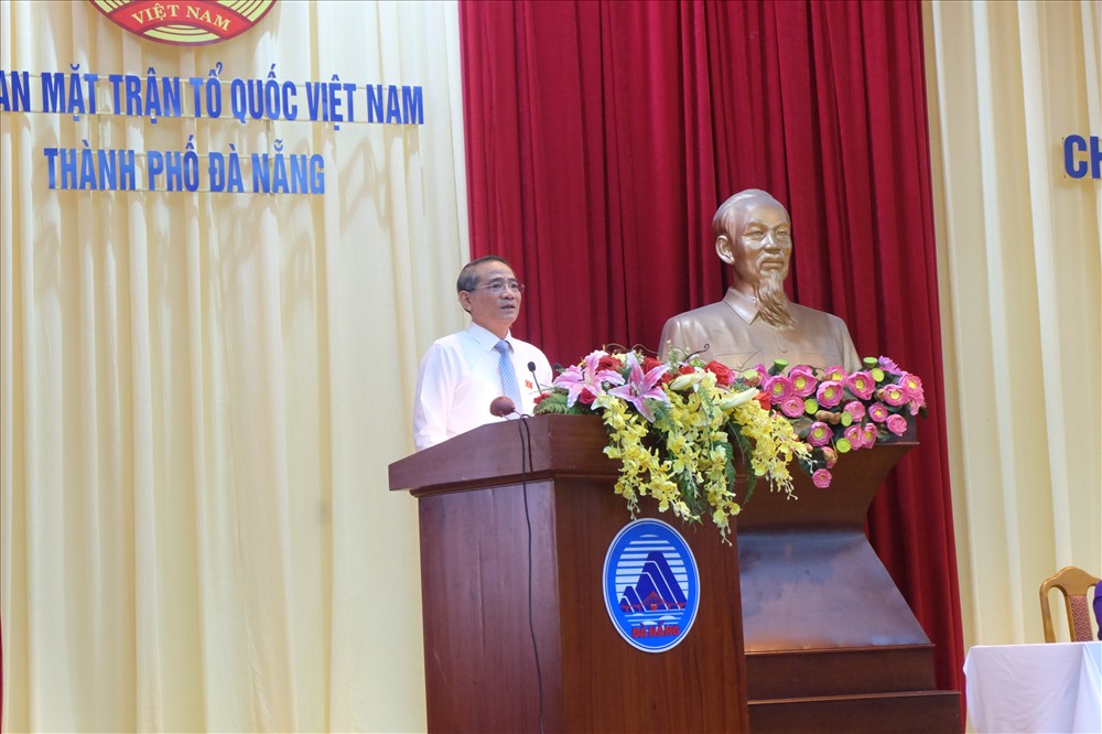 Ông Trương Quang Nghĩa - Bí thư Thành ủy, Trưởng đoàn ĐBQH TP Đà Nẵng tại buổi tiếp xúc cử tri chiều 22.4.