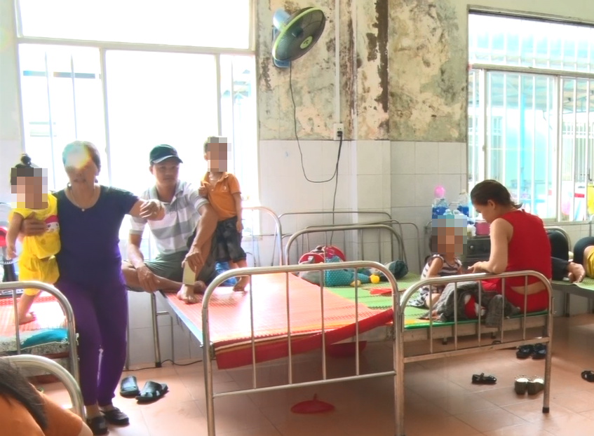 Bệnh viện Nhi tỉnh Quảng Nam đã triển khai các phương án dự phòng cho việc số lượng bệnh nhi tiếp tục tăng cao do nắng nóng.