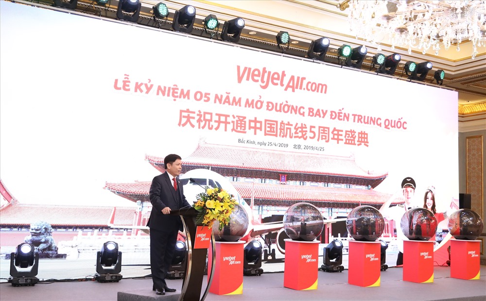 Bộ trưởng Giao thông Vận tải Nguyễn Văn Thể phát biểu chào mừng tại Lễ kỷ niệm của Vietjet.