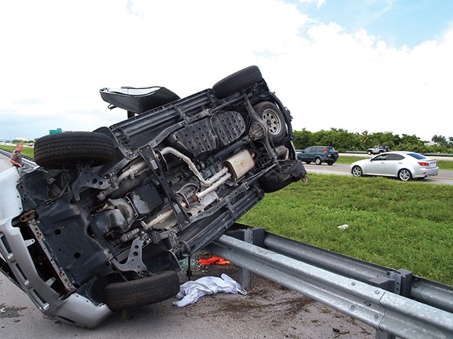 Tai nạn khi lốp xe bị thủng đột ngột không phải là điều hiếm gặp.
