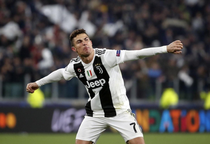 CR7 lập hat-trick giúp Juventus lội ngược dòng trước Atletico ở vòng 1/8. Ảnh: GOAL