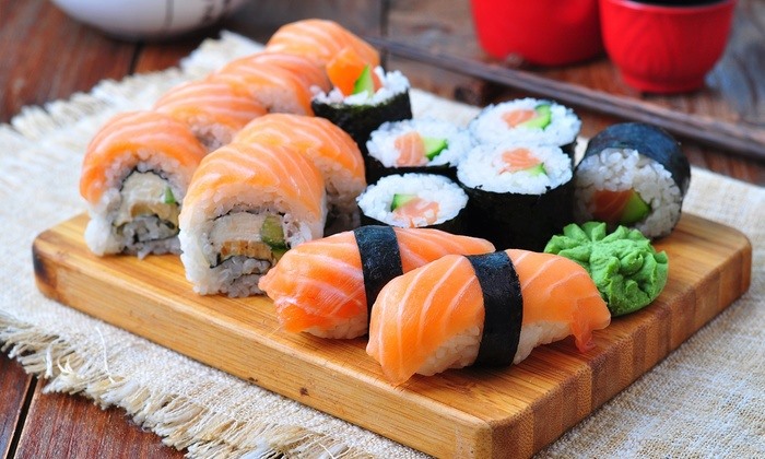 Sushi là món ăn nổi tiếng mà bất kỳ ai cũng biết