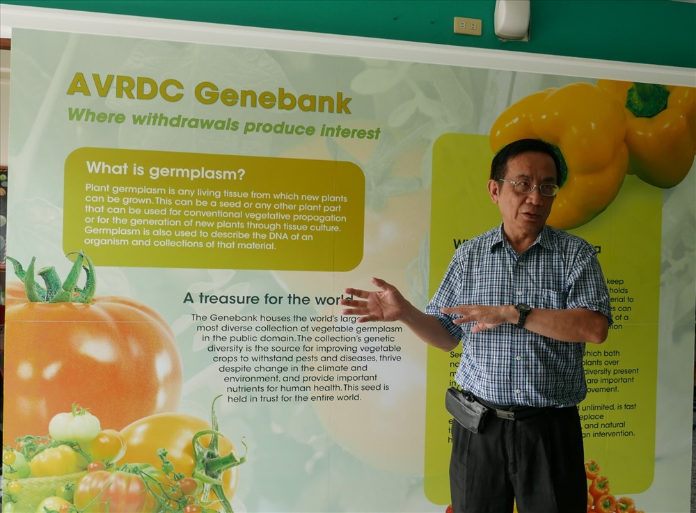Ngân hàng gene ban đầu bắt đầu đơn giản là kho lưu trữ cần thiết để phục vụ các chương trình cải tiến giống cây trồng của Trung tâm Rau Thế giới. 
