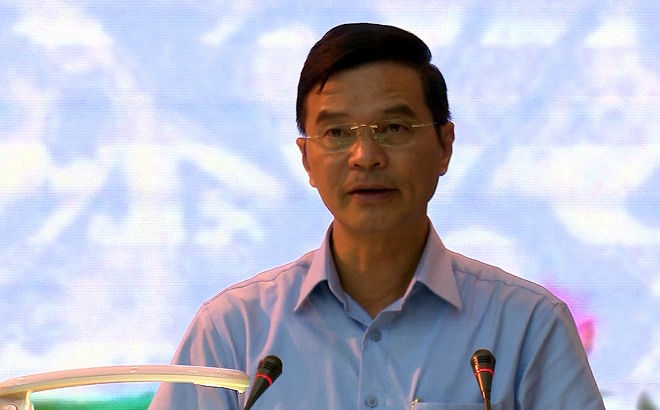 Đồng chí Dương Văn Tiến - Phó Chủ tịch UBND tỉnh, Chủ tịch Hội đồng An toàn, vệ sinh lao động tỉnh phát biểu tại Lễ phát động. 