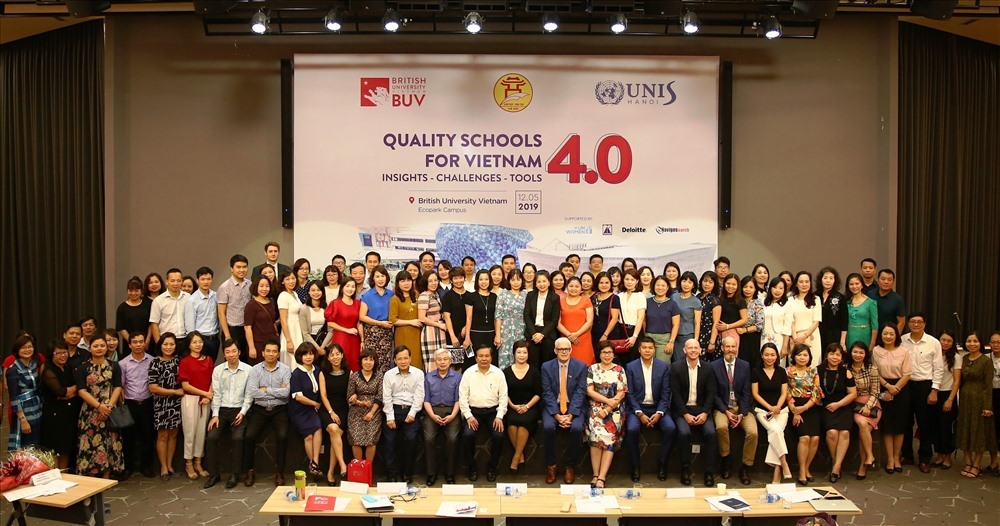 Hơn 100 giáo viên Hà Nội tham dự hội thảo. Ảnh: PV