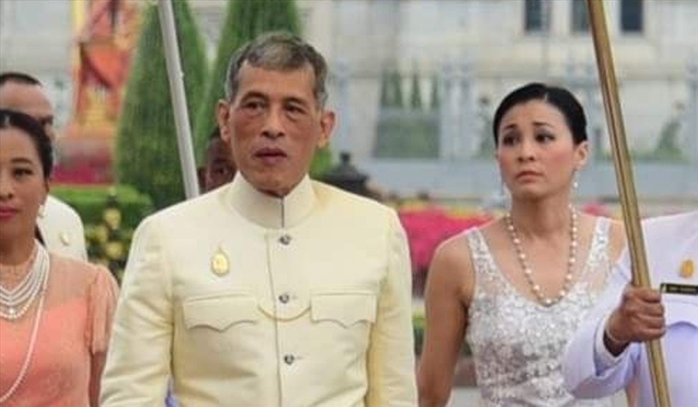   Hoàng hậu mới của Thái Lan từng nhận tước hiệu hoàng gia Thanpuying, có nghĩa là Quý bà. Ảnh: SCMP. 