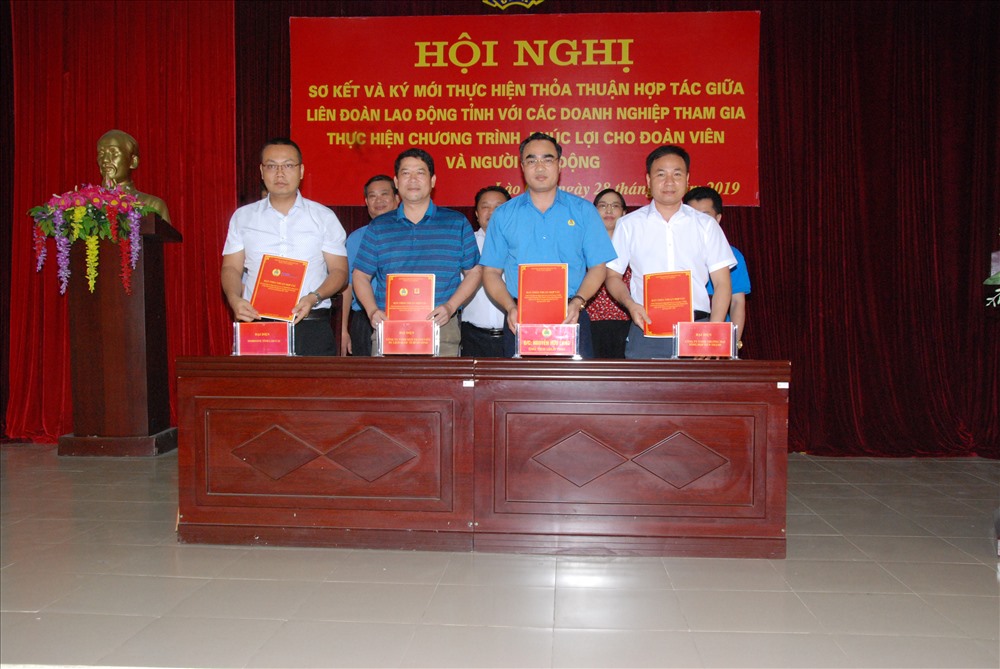 LĐLĐ tỉnh Lào Cai ký phối hợp với 3 đối tác mới.
