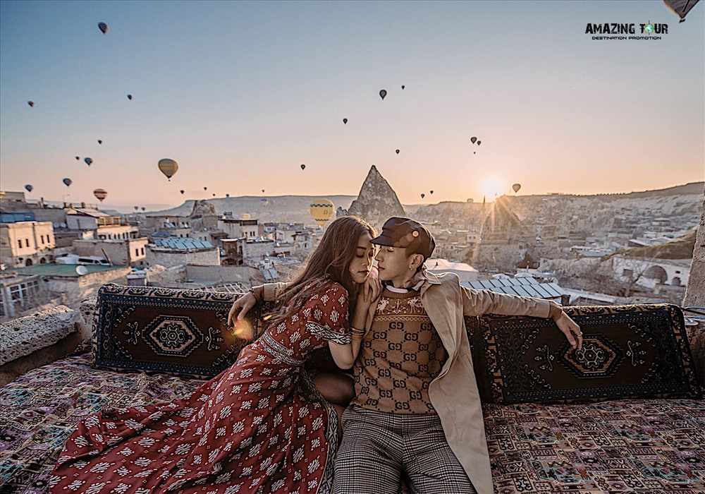 Á hậu Phương Nga và nam diễn viên Bình An có những trải nghiệm khó quên ở Thổ Nhĩ Kỳ. Ảnh: Vũ Bảo Khánh.