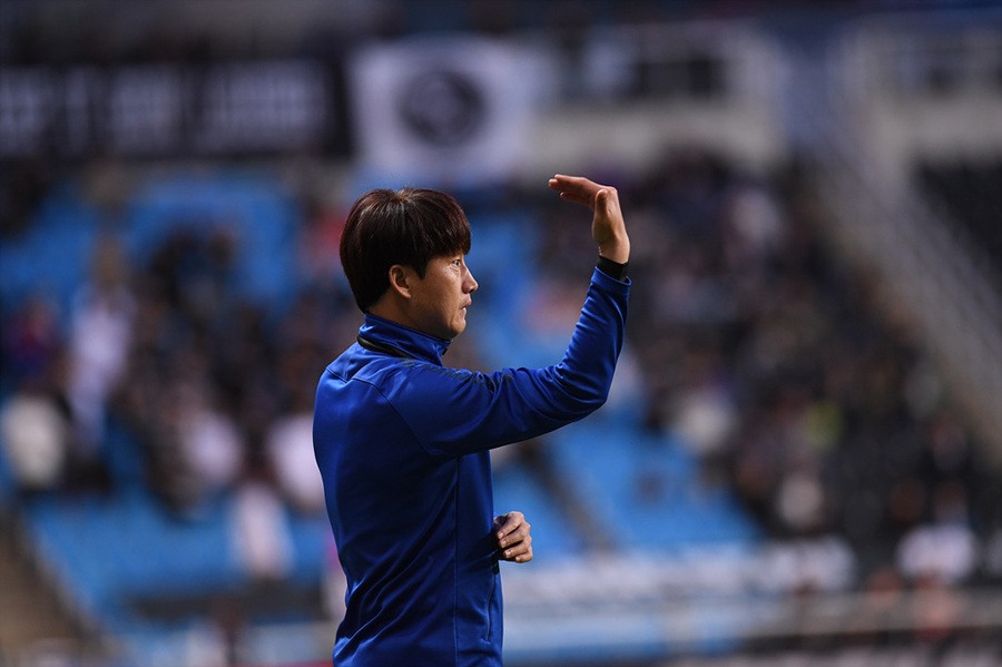 HLV LIm Joong-yong không sử dụng Công Phượng tại K.League 2019 sau khi ông lên nắm tạm quyền thay HLV Andersen.