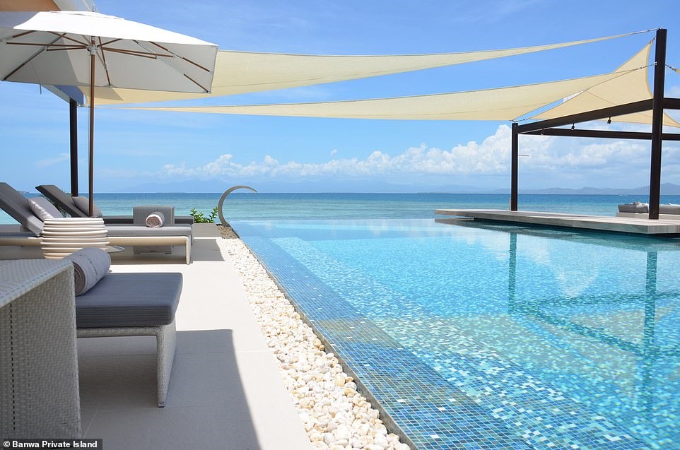 Bể bơi vô cực được xây dựng riêng cho mỗi Resort ở Banwa Private – Resort đắt nhất thế giới.