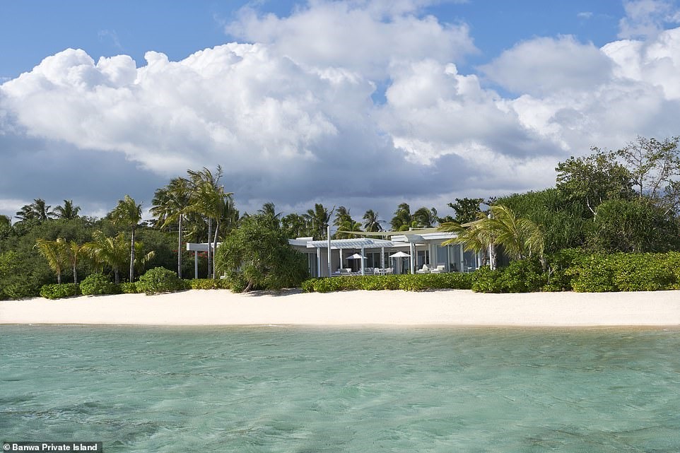 Đảo Banwa là một thiên đường rộng 6ha nằm trên quần đảo Palawan ở Philipines với nhiệt độ trung bình luôn vượt 30oC