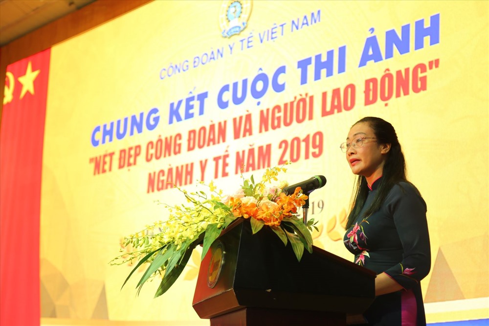 Chủ tịch Công đoàn Y tế VN Phạm Thanh Bình phát biểu khai mạc vòng chung kết cuộc thi.