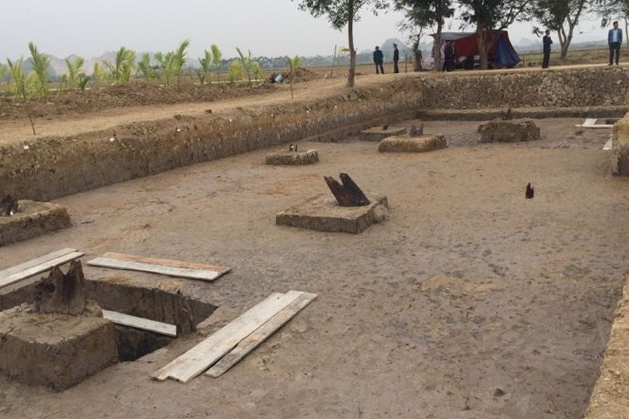 Phát hiện bãi cọc Bạch Đằng nghìn năm tuổi