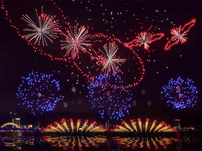 Pháo hoa giao thừa 2019