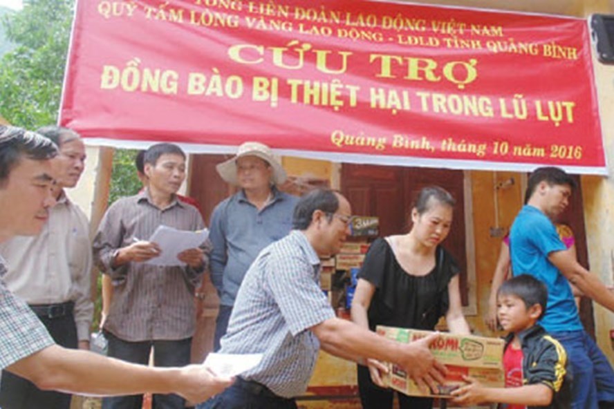 25 năm Quỹ Tấm lòng Vàng