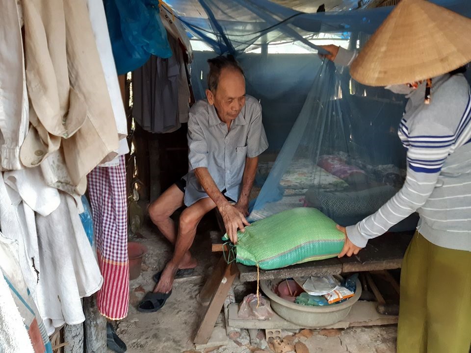 Những tấm lòng sẻ chia trong đại dịch